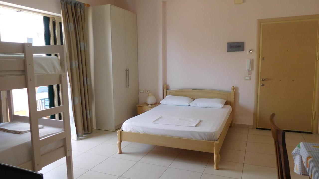 Apartment Urania_1 Саранде Екстериор снимка
